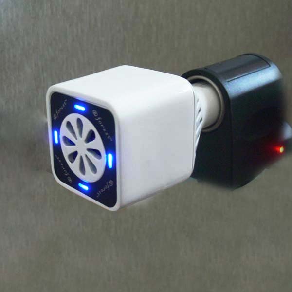 Mini Ozone and Negative Ions Car Air Purifier and Air Cleaner