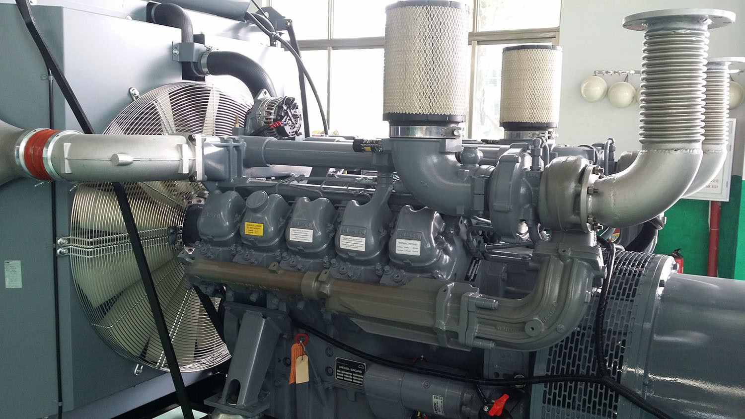 550kw Germany Man Engine Open Frame Diesel Power Generator