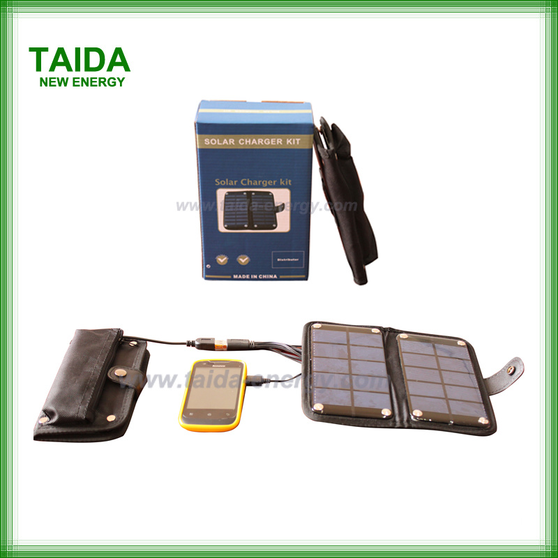 High Efficiency Solar Mobile Phone Charger for Camping