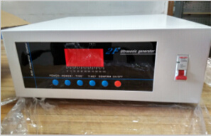 Dual-Frequency Ultrasonic Generator