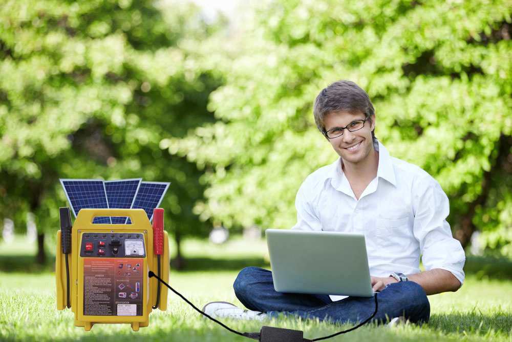 500W Portable Solar Generator Run Laptop