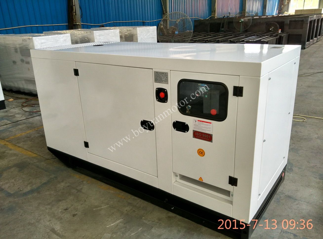 Silent Diesel Generator by Cummins Engine 200kw