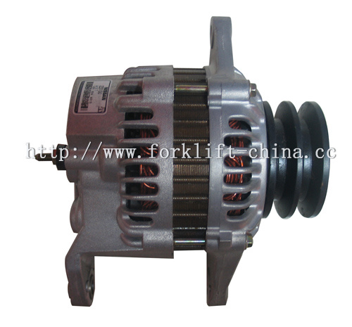 Forklift Parts Td27 Alternator for Nissan