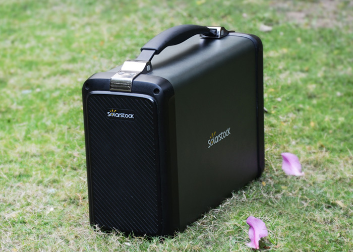 Solar Power Generator with Lithium Ion Battery for The Wild Life Use