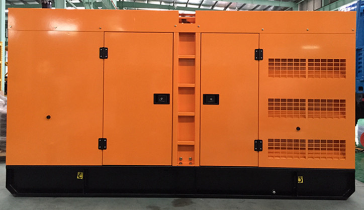 Good Price Cummins Silent Diesel Generator 150kw (GDC150*S)