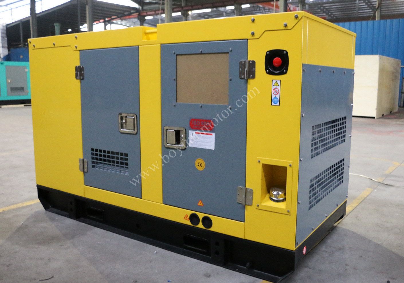 Silent Industrial Generator Cummins Diesel Engine 600kw / 750kVA